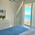 Sea Vista 158 - Happy *