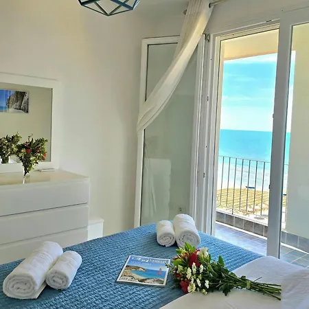 Sea Vista 158 - Happy Apartment *