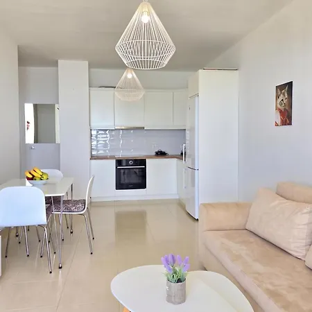 Sea Vista 158 - Happy Apartment