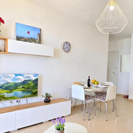 Sea Vista 158 - Happy Apartment