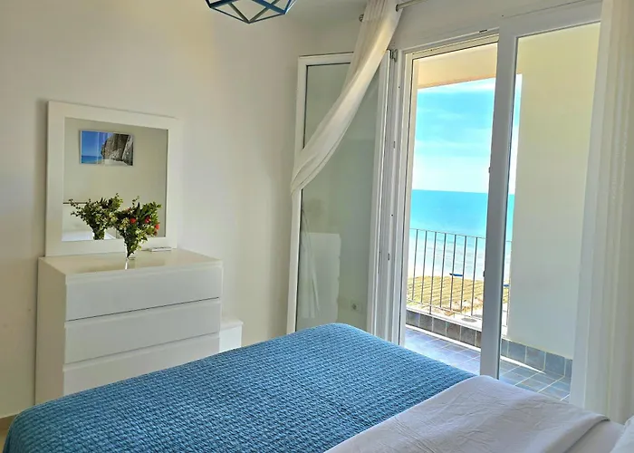 Sea Vista 158 - Happy *